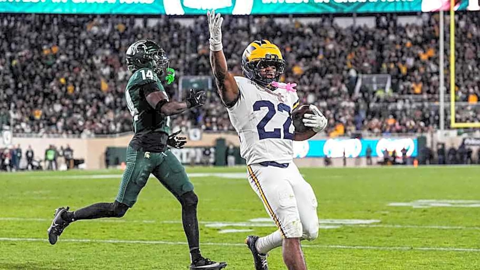 Michigan football offensive star will miss time to undergo foot surgery