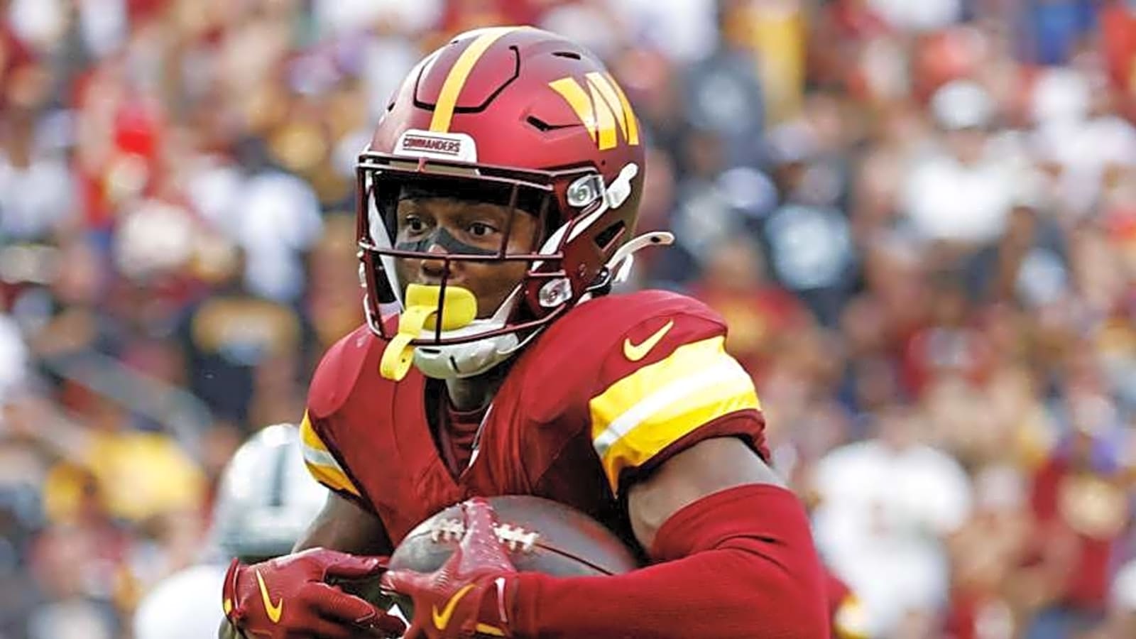 Commanders&#39; season takes concerning turn after Terry McLaurin injury scare
