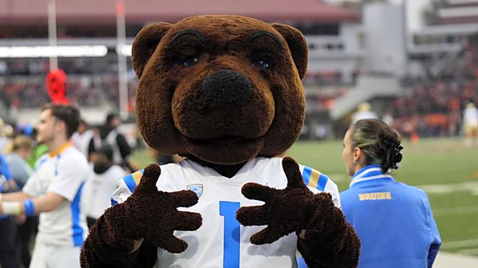 Behind UCLA&#39;s Pursuit of Tulsa Transfer Tai Marks