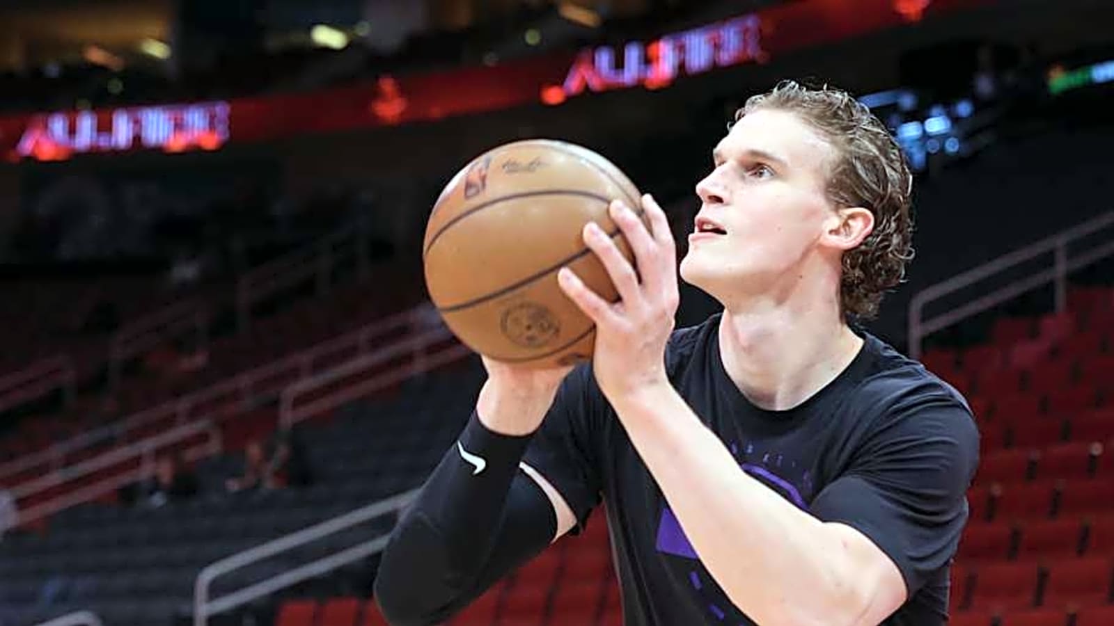 Lauri Markkanen Suffers New Injury at Utah Jazz Practice