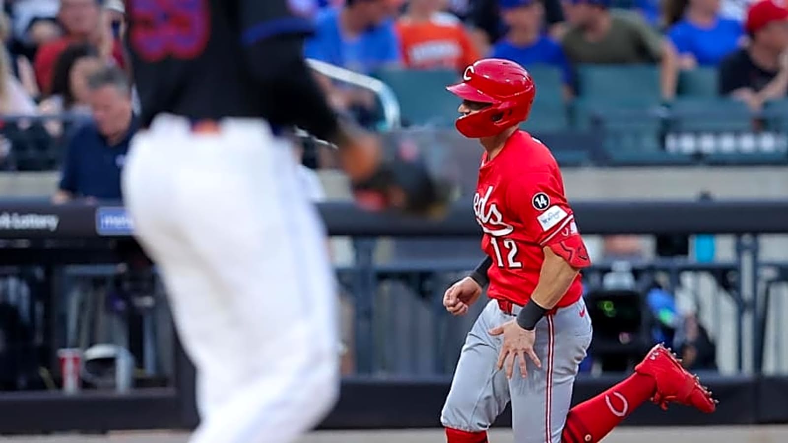 INSTANT REACTION: Austin Hays Goes Deep Twice, Reds Rout Mets 8-4