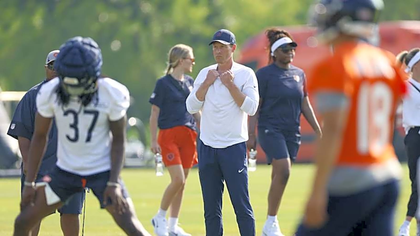 Bears perfectly execute Ben Johnson trick play during Family Fest practice