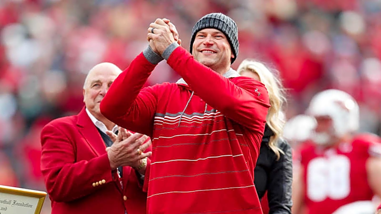 Hall of Fame LT Joe Thomas &#39;has done a ton&#39; of work with Wisconsin Badgers OL this offseason