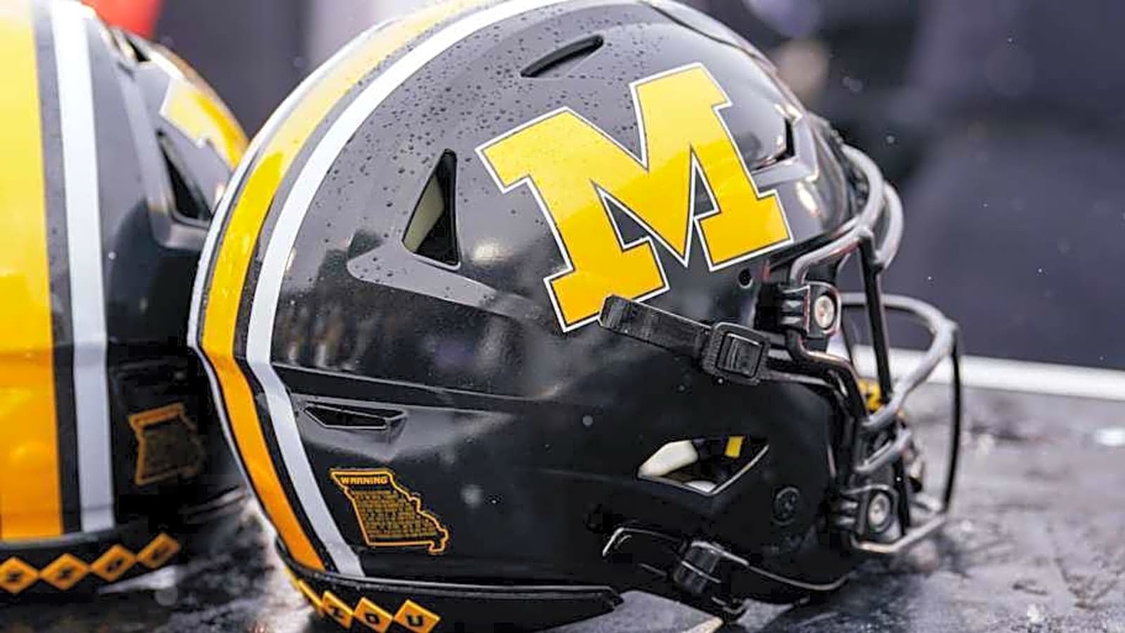 No. 1 2027 OT Jake Hildebrand Reacts to Missouri Offer