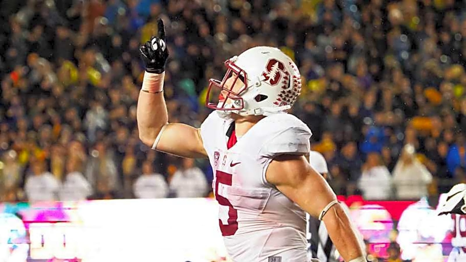 Fallback Friday: Christian McCaffrey Puts His Name on the Map During 2016 Rose Bowl