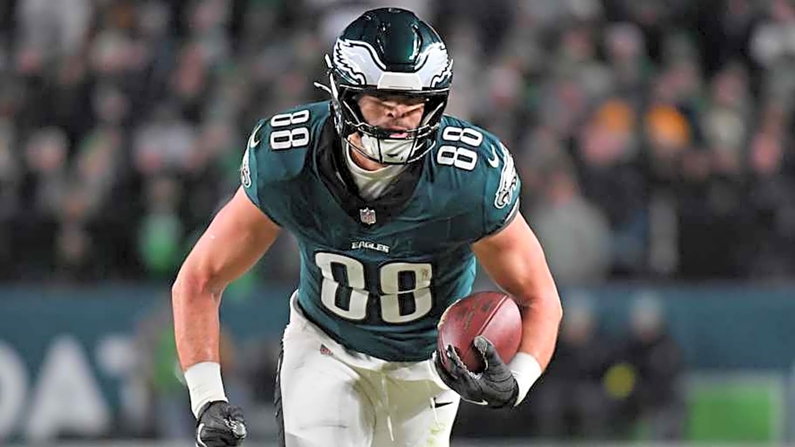 PFF&#39;s Eagles strategy in 2026 NFL Draft is bad news for Dallas Goedert