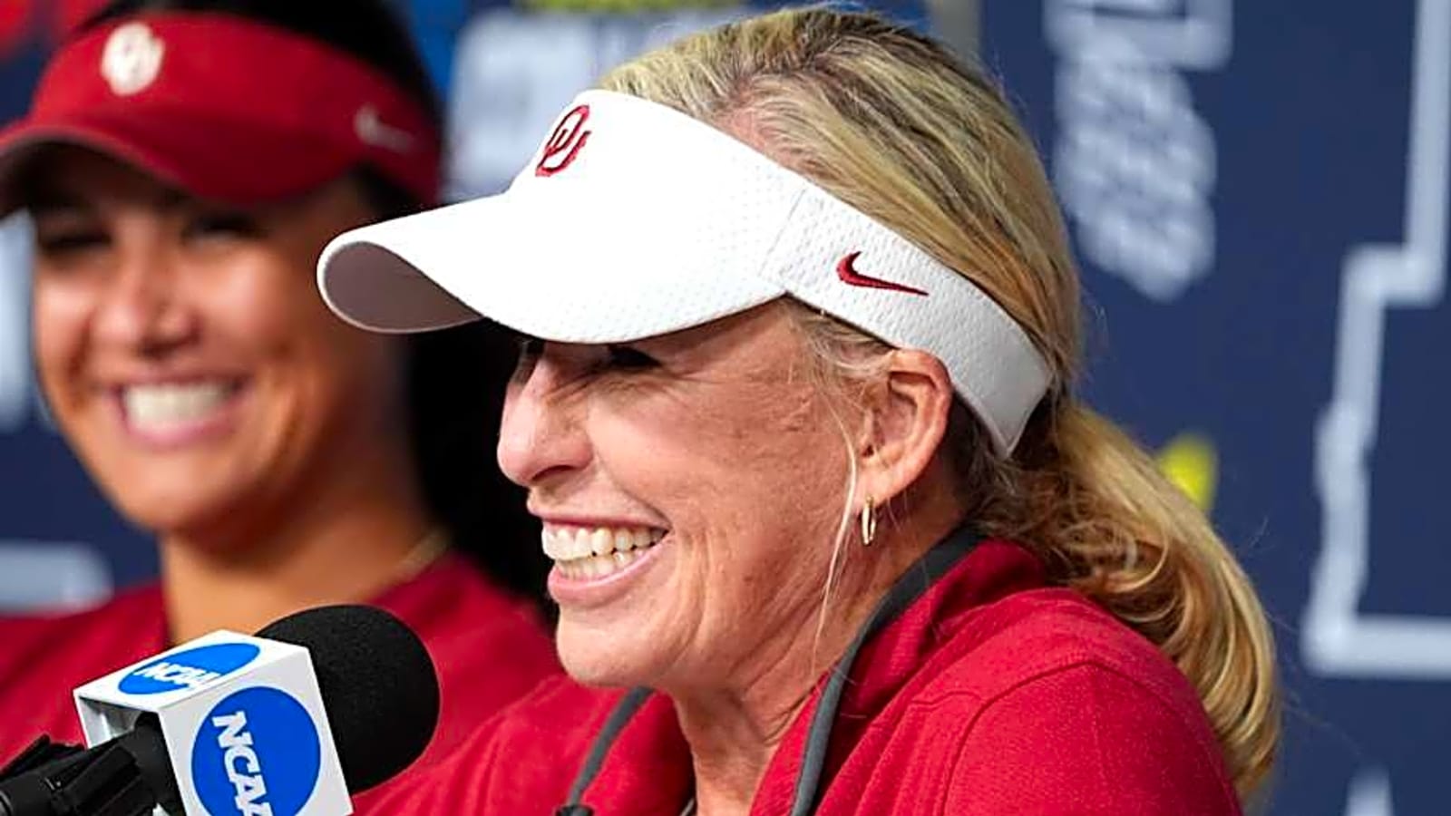 Regular Season Meeting Means &#39;Absolutely Nothing&#39; for Oklahoma, Tennessee in WCWS Opener
