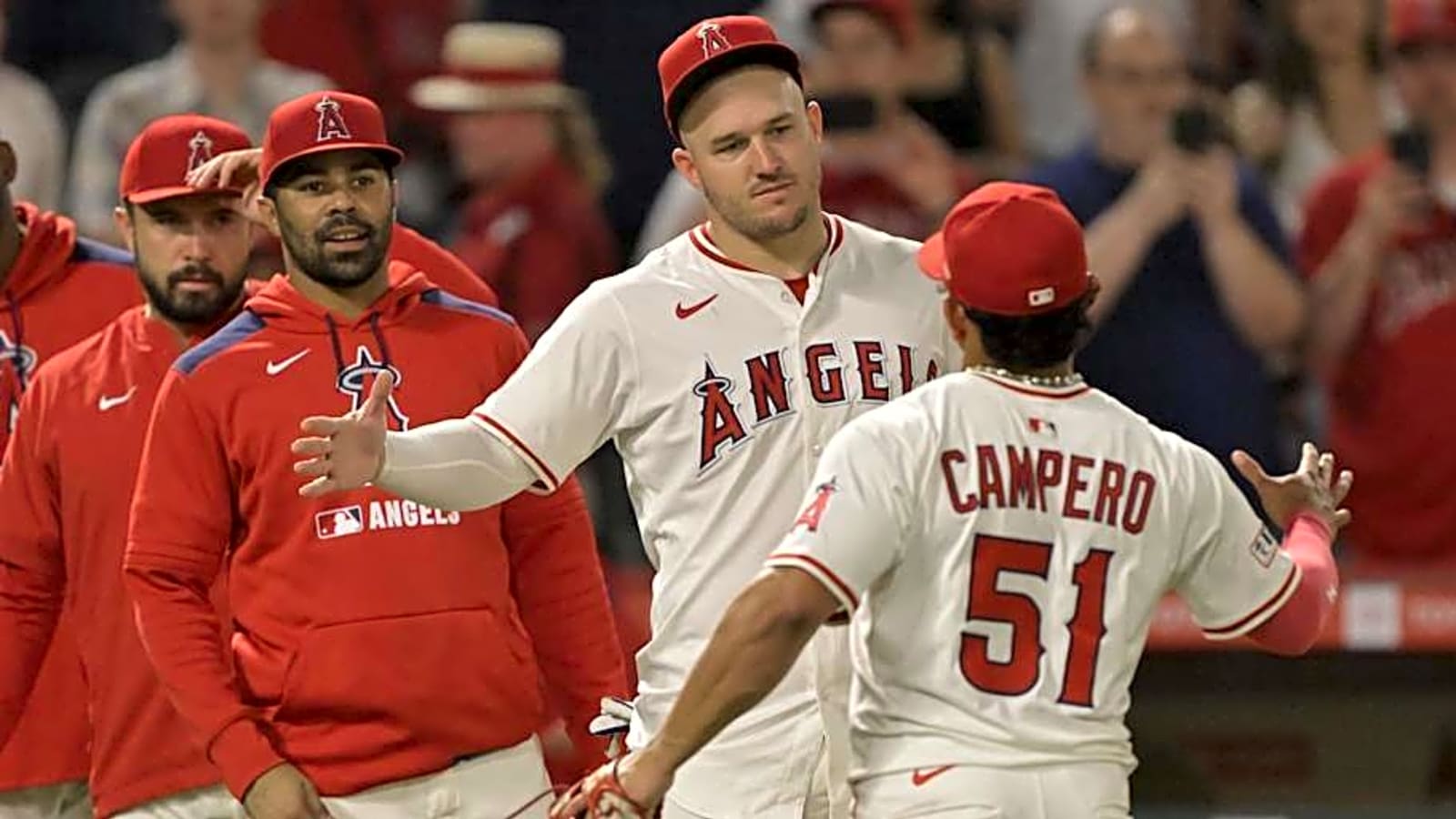 Angels Notes: Halos Sign Pitcher, Outfielder Injury Update, Anthony Rendon to Return?