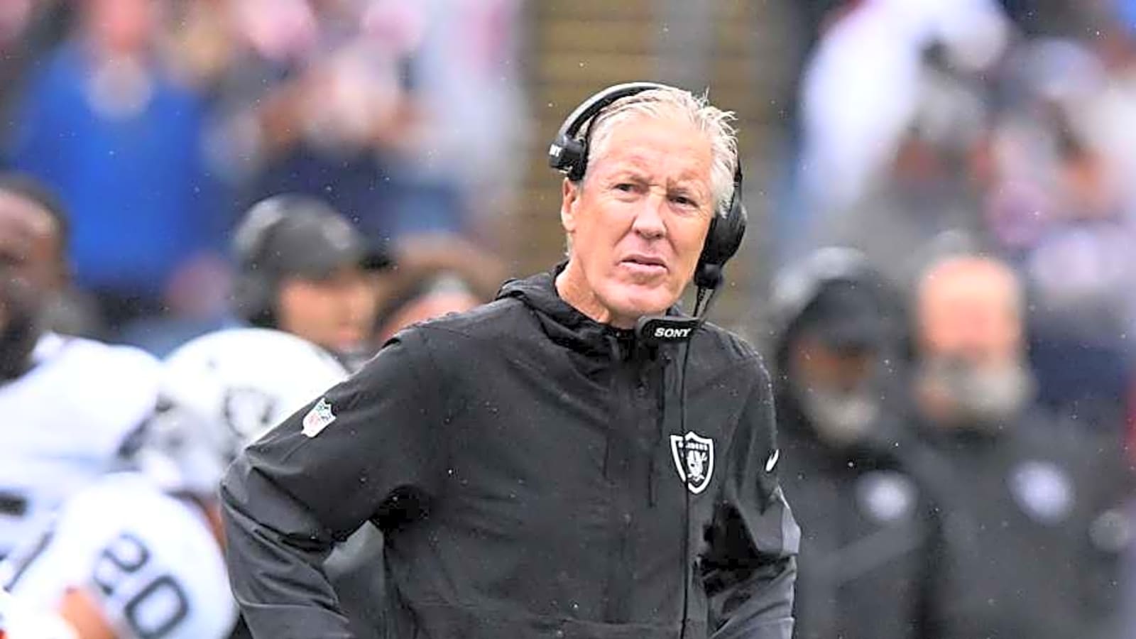 Raiders Show New Identity in Thrilling Win Over Patriots