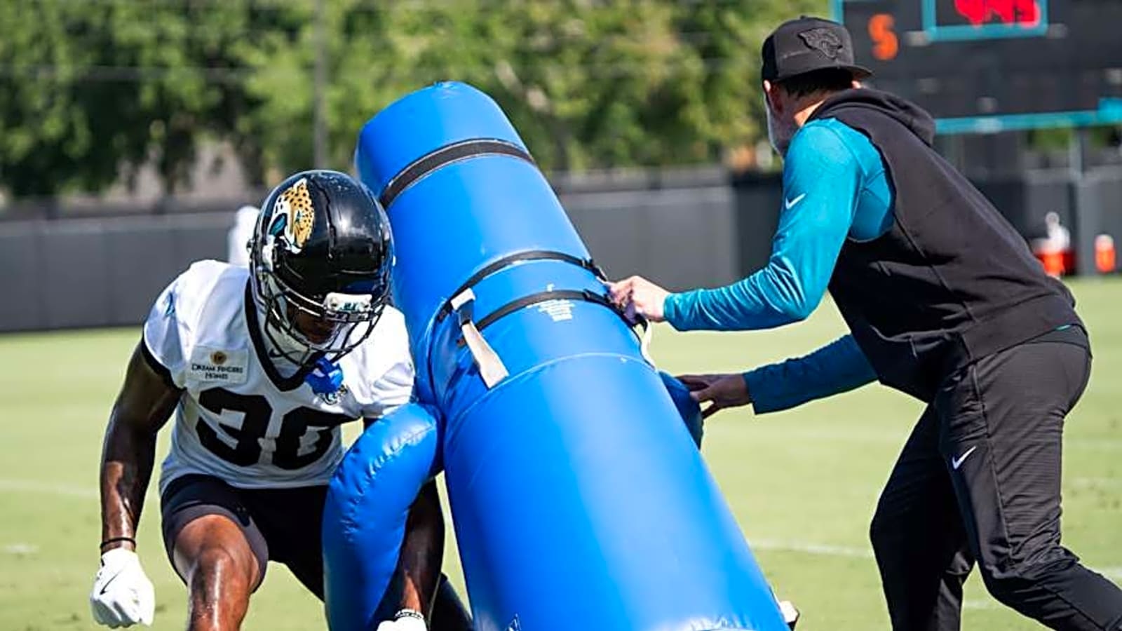 Jaguars Have Two of NFL&#39;s Most Physical Coverage Defenders