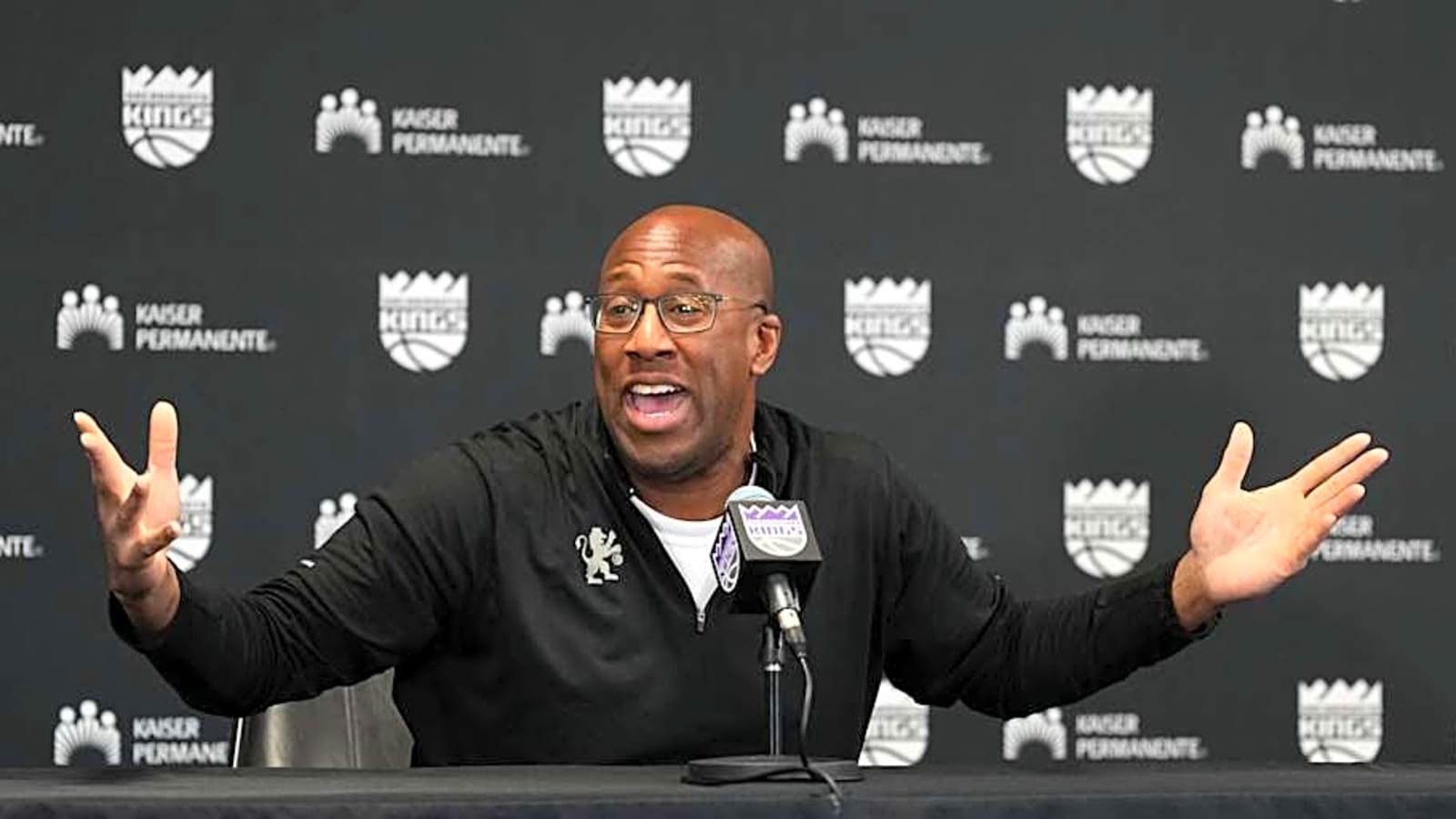 New Coach Could Bench Knicks Fan Favorite