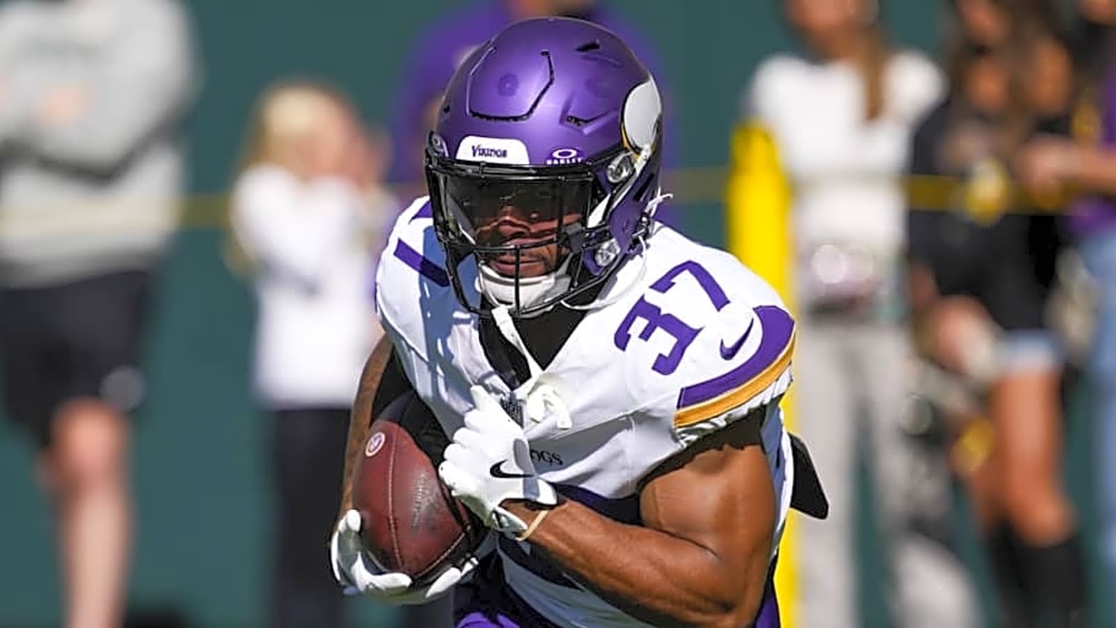 Myles Gaskin Makes Impressive Ravens Debut