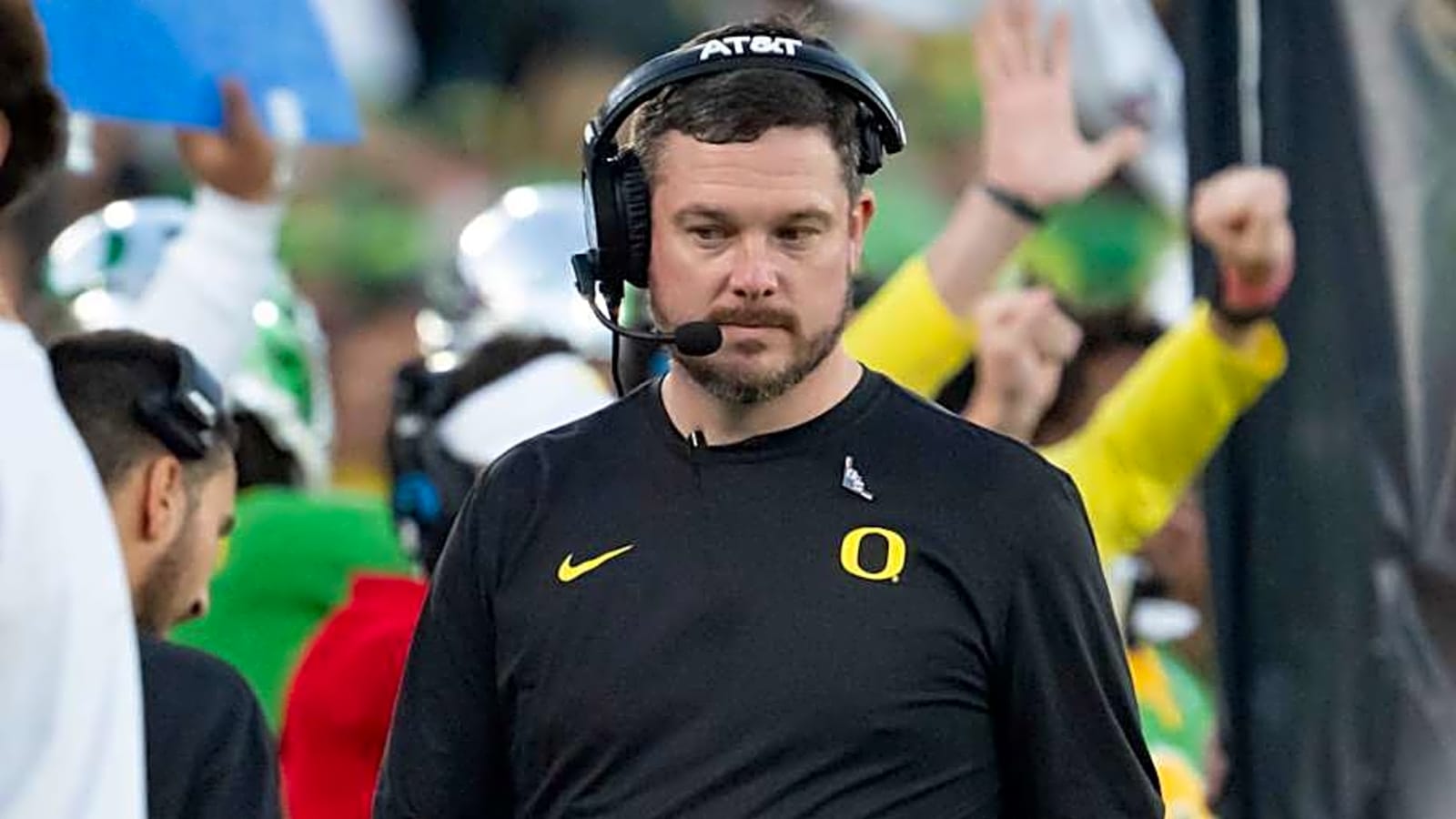Updated Offensive Tackle Rankings For 2026 NFL Draft: Oregon Ducks&#39; Isaiah World Snubbed?