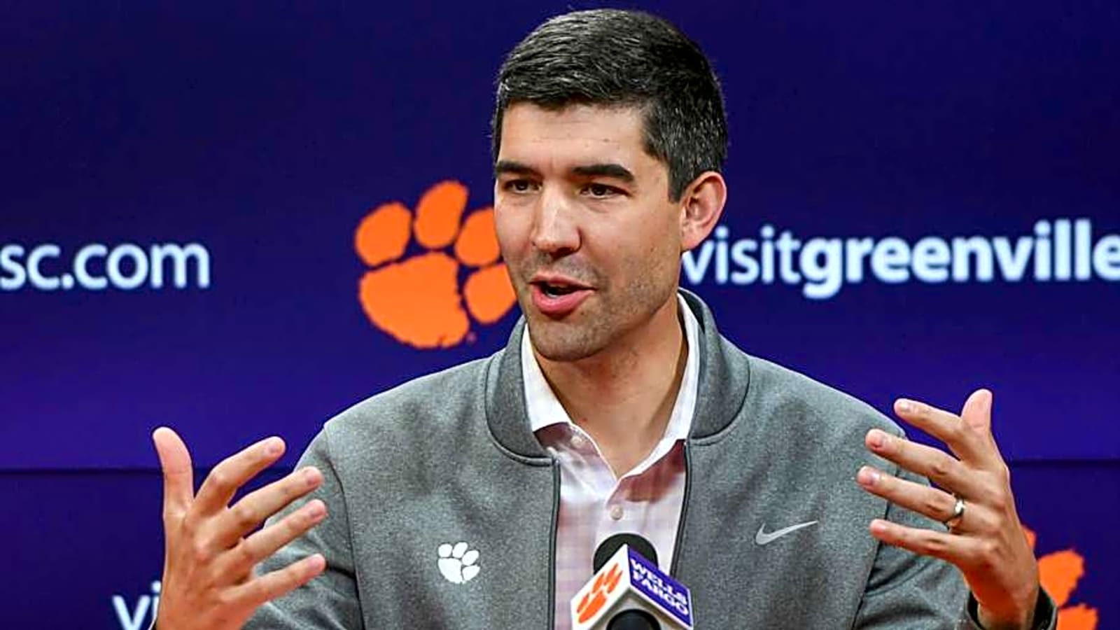 Clemson Signs AD Graham Neff to New Deal