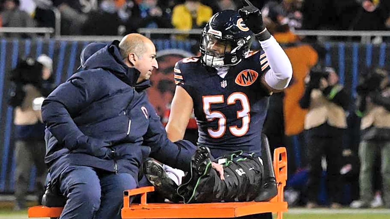 T.J. Edwards Focuses on Bears Return After Third Straight Piccolo Award