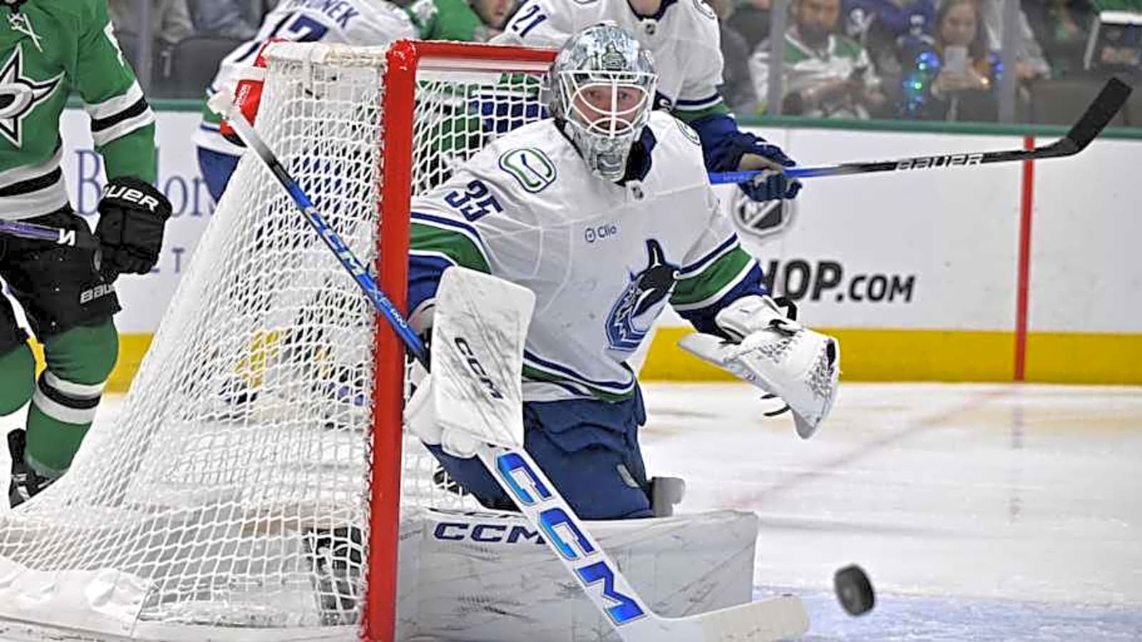 Canucks Extend Multiple Stars