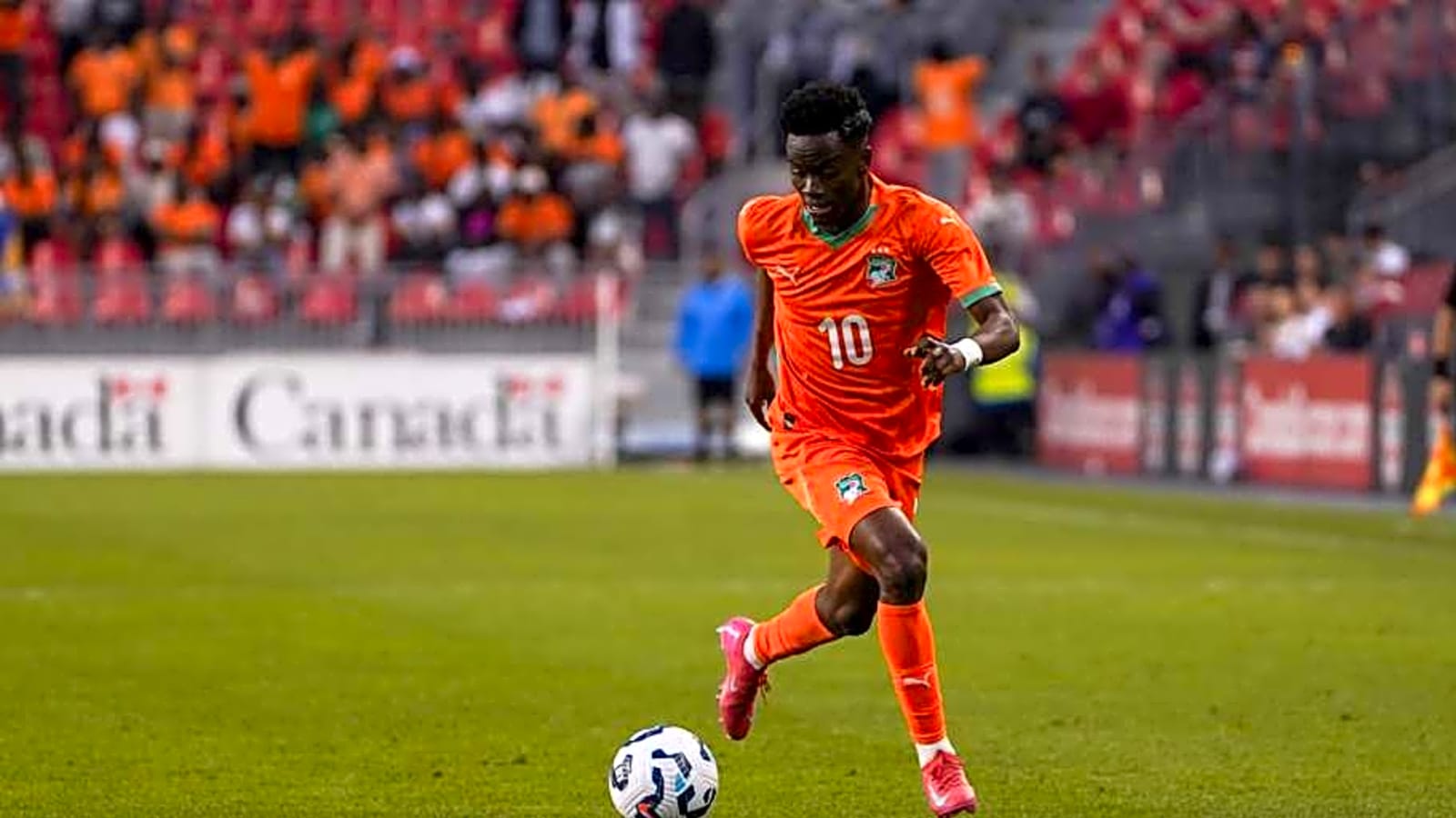 Official: Sunderland Beat Everton and Nottingham Forest to Seal £21m Signing