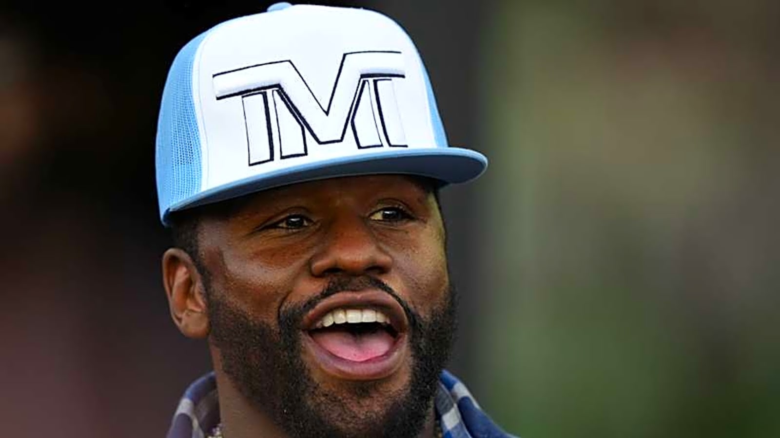 Roy Jones Jr Admits Floyd Mayweather&#39;s Greatness Amid Bitter Beef