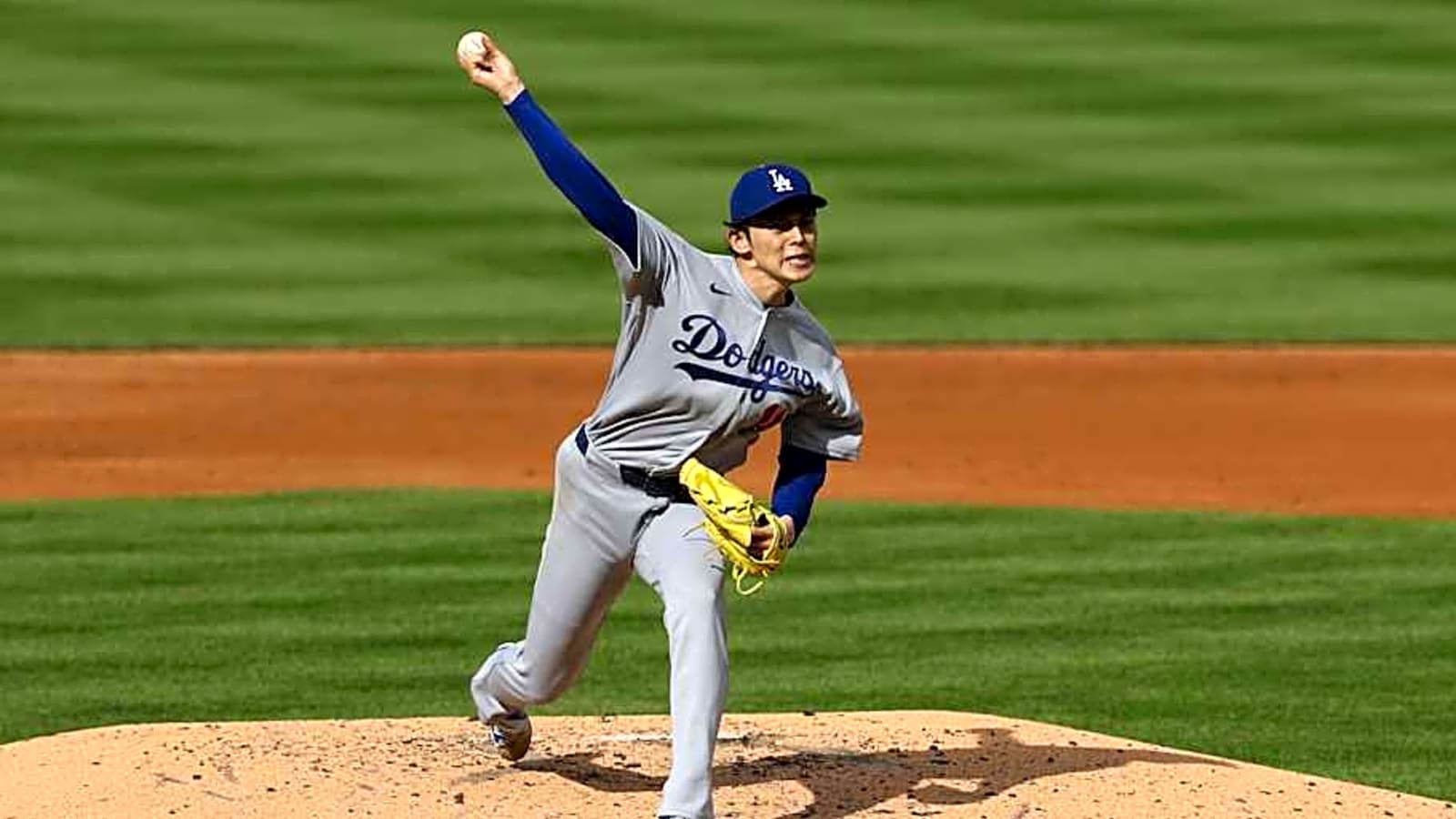 Dodgers' Roki Sasaki's New Pitch Turning Heads Around MLB