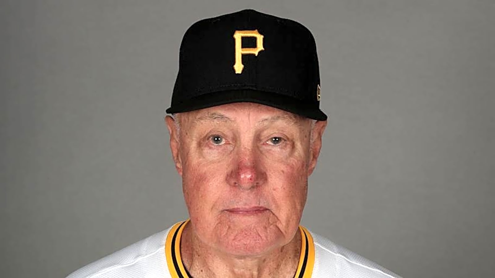 Pirates Assistant Pitching Coach Told Team of Departure