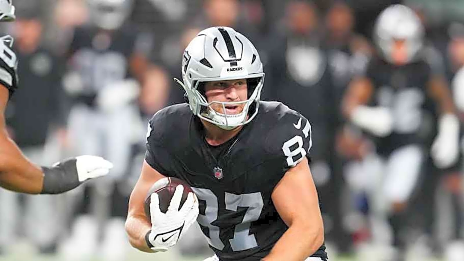 How Raiders&#39; Win Over Titans Proved TE Michael Mayer&#39;s Value