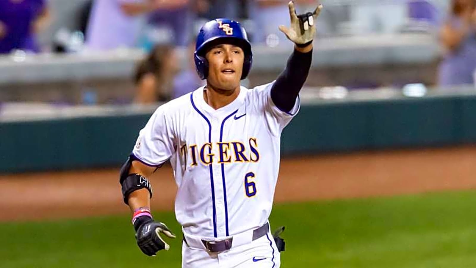 Derek Curiel Propels LSU Baseball To Massive Game 1 Win Over Tennessee Volunteers