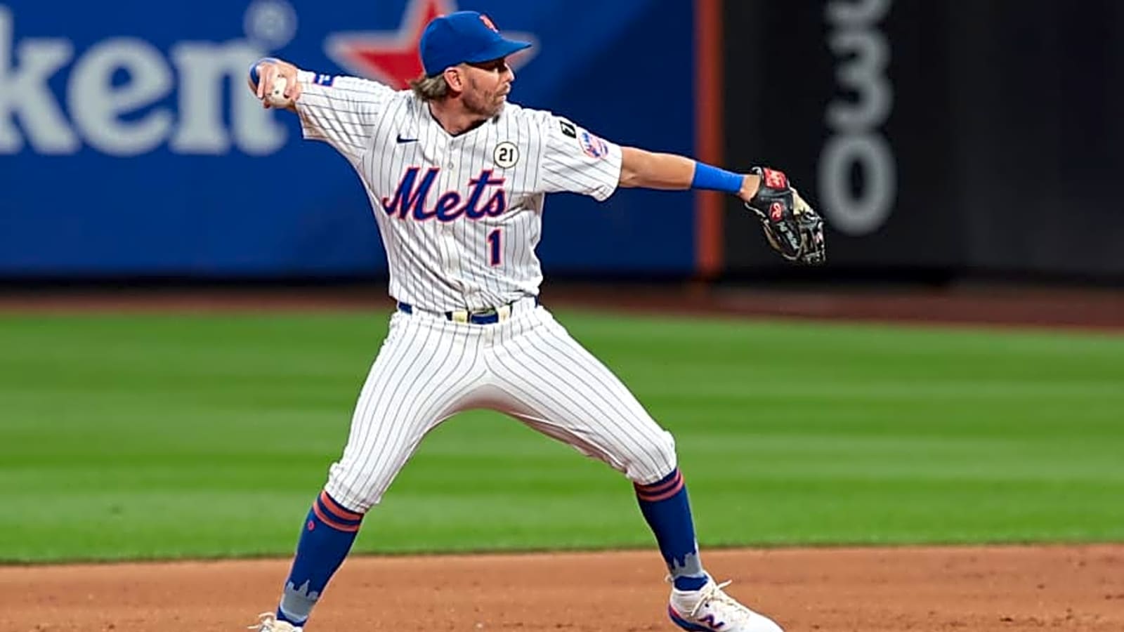 Should the Mets trade their utility man?