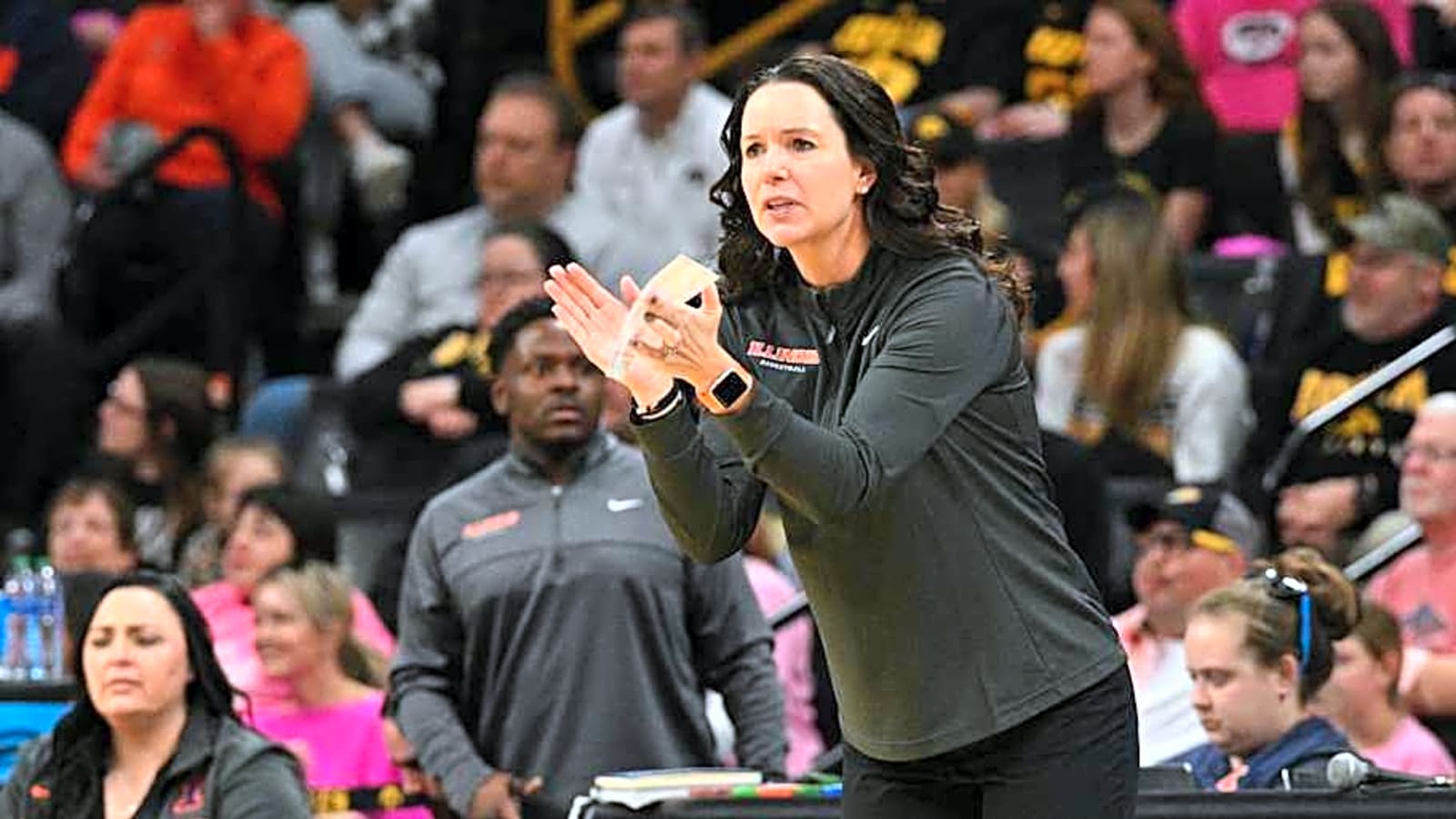 Illinois Women&#39;s Basketball Ranks as Top Academic Program in Big Ten