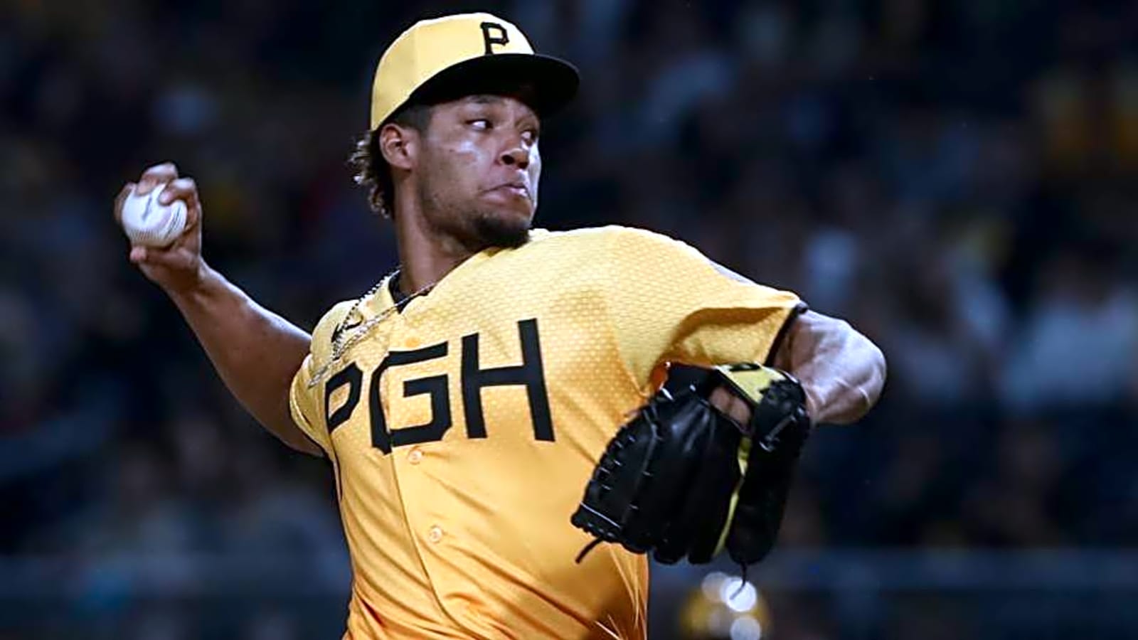 Pirates Add Popular Pitcher to Bullpen