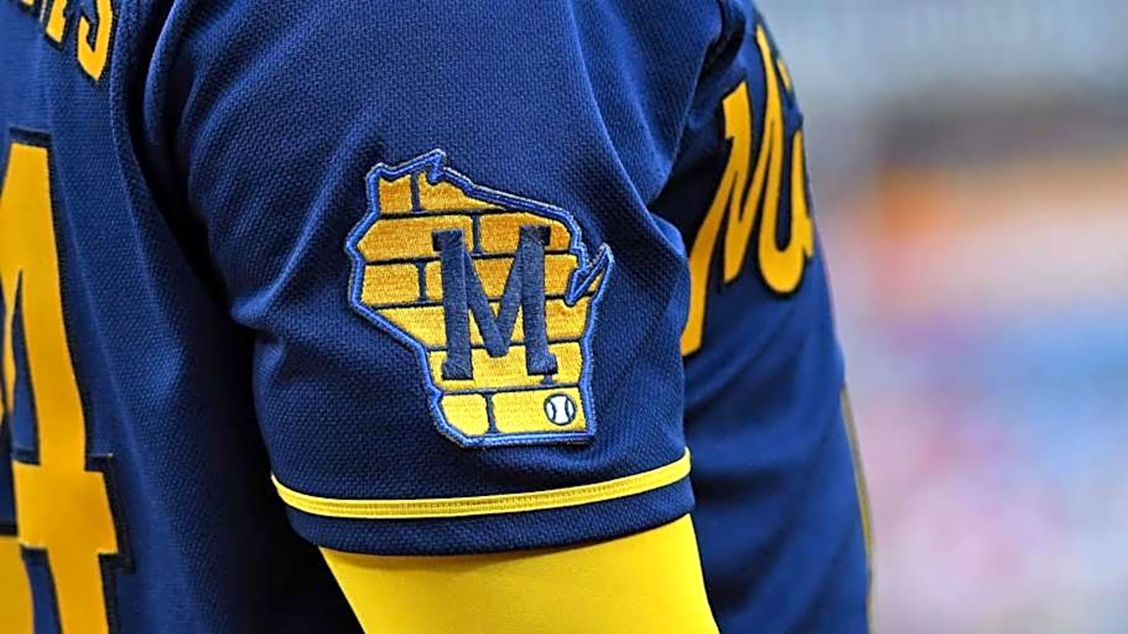 Brewers Predicted To Acquire &#39;Pure Hitting&#39; Infielder In July
