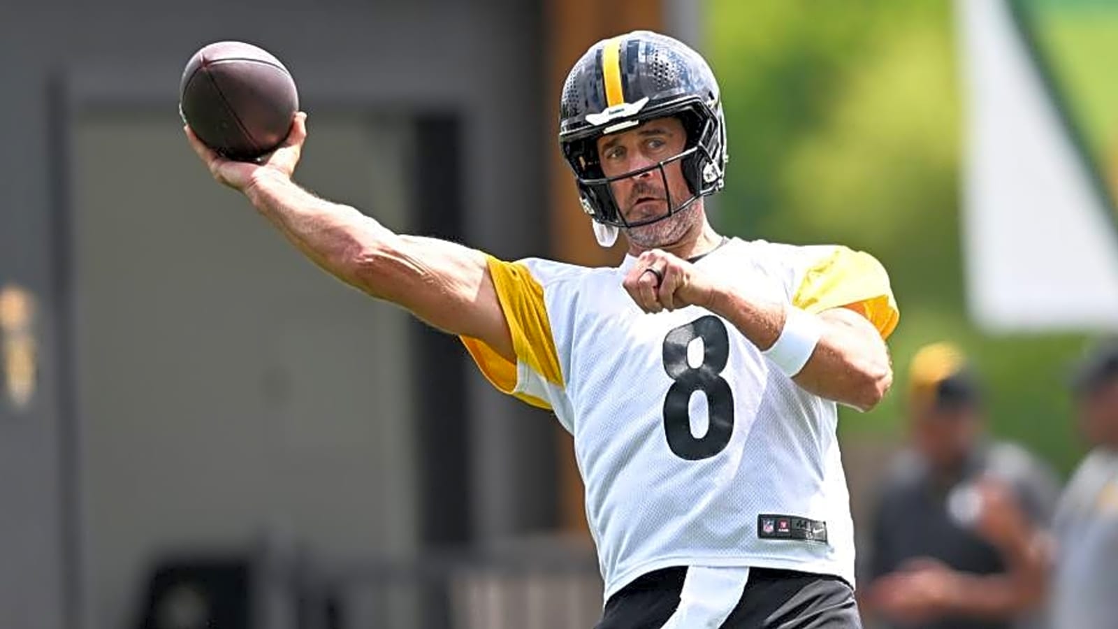 Steelers Considering Massive Aaron Rodgers Mistake