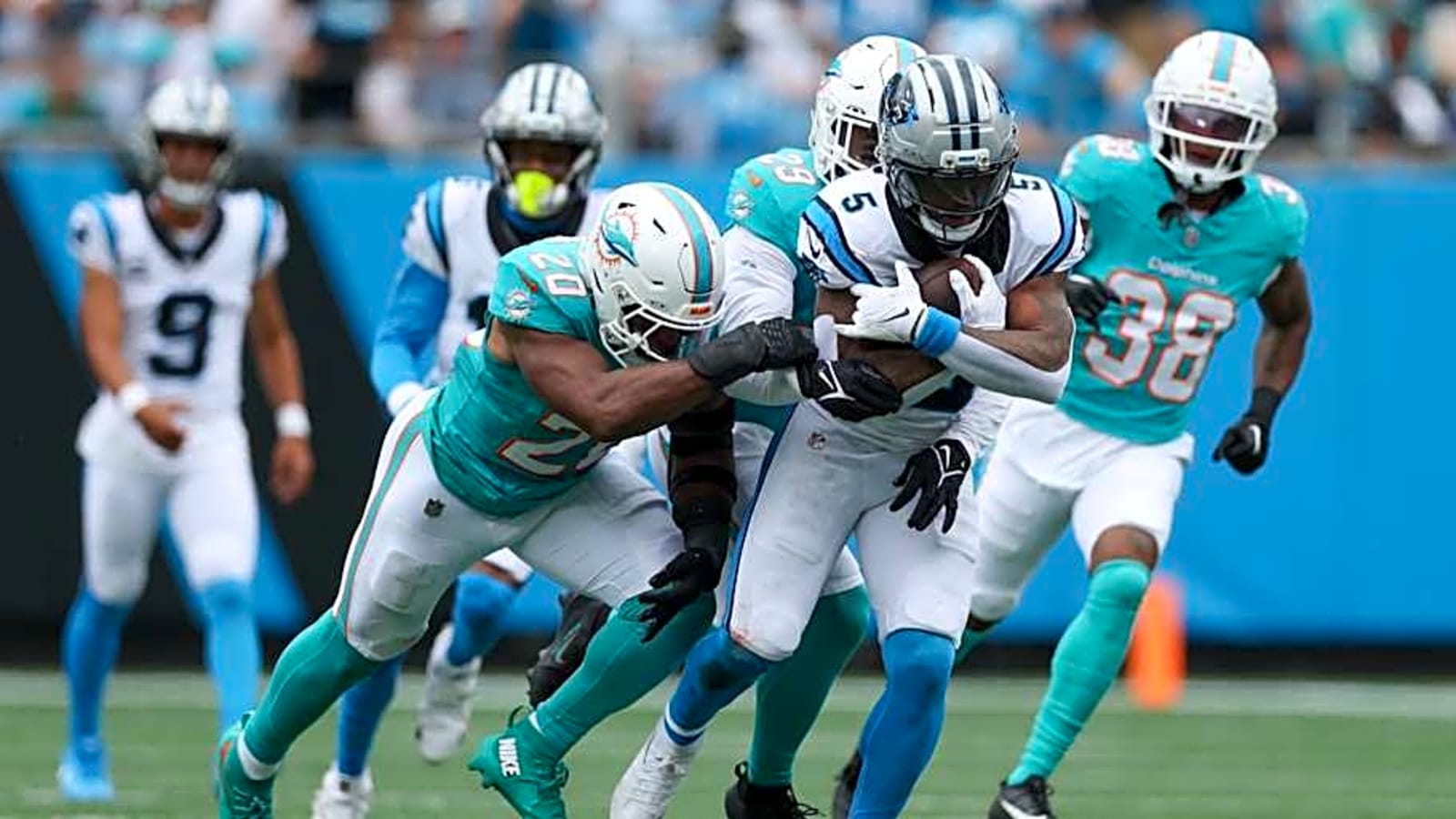 Anthony Weaver Makes Strong Statement On Dolphins&#39; Run Defense