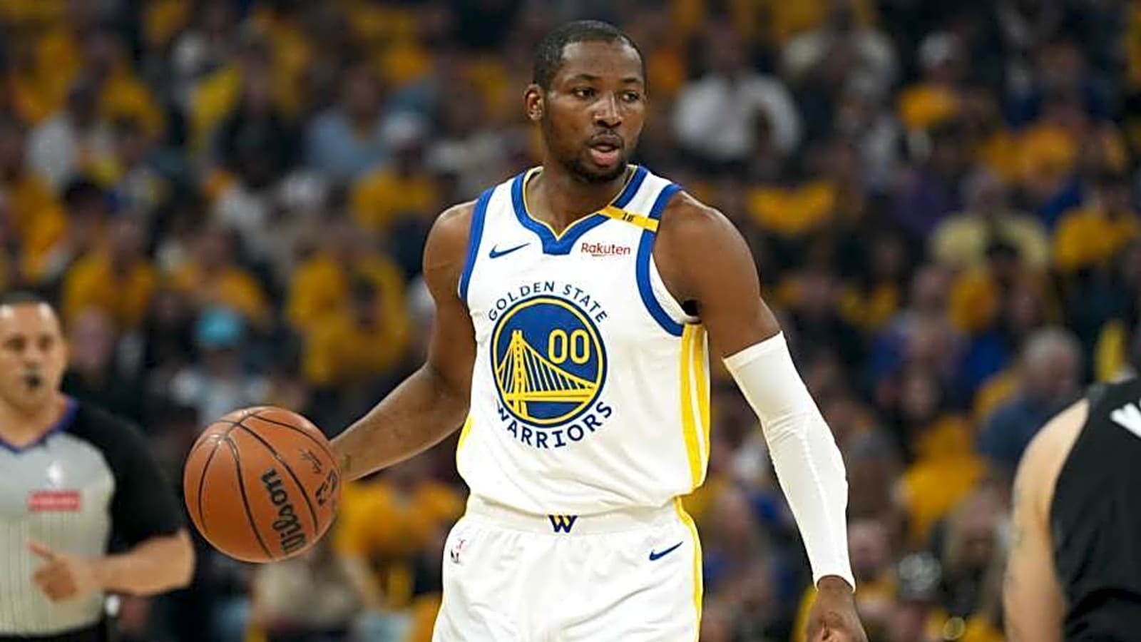 New Report on Teams Interested in Warriors Star Jonathan Kuminga