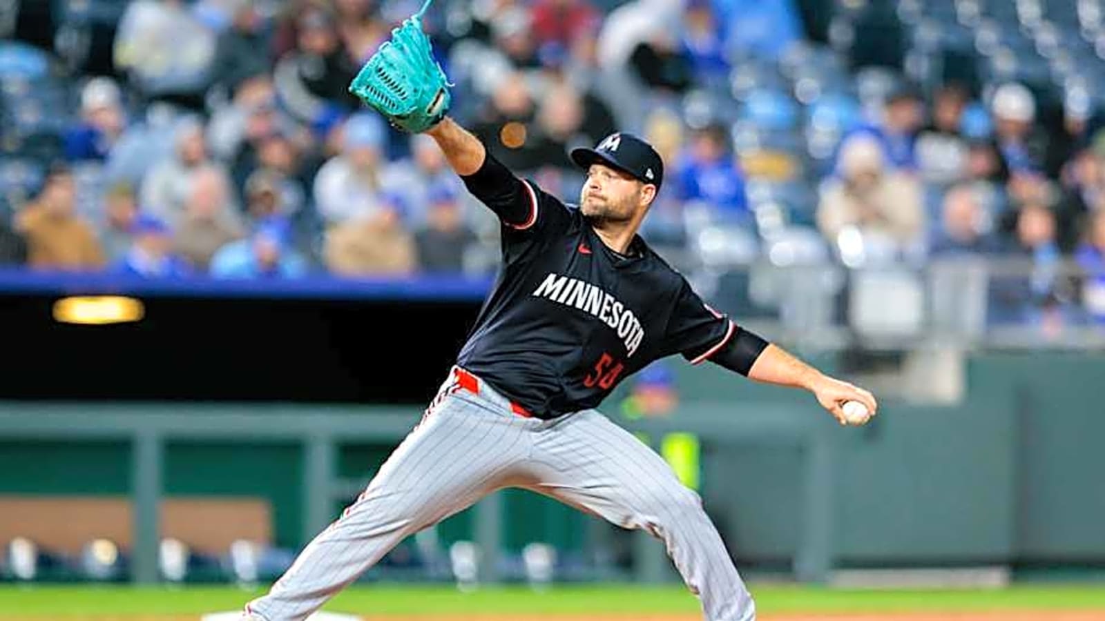 Insider pinpoints lefty reliever as Mets top trade target