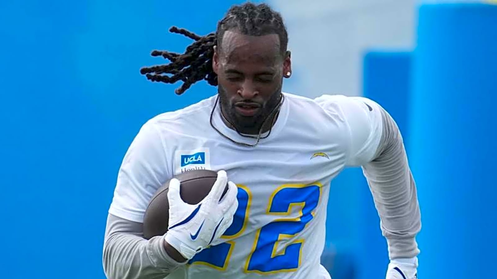 Chargers&#39; Najee Harris may be the most disrespected 1,000-yard RB ever