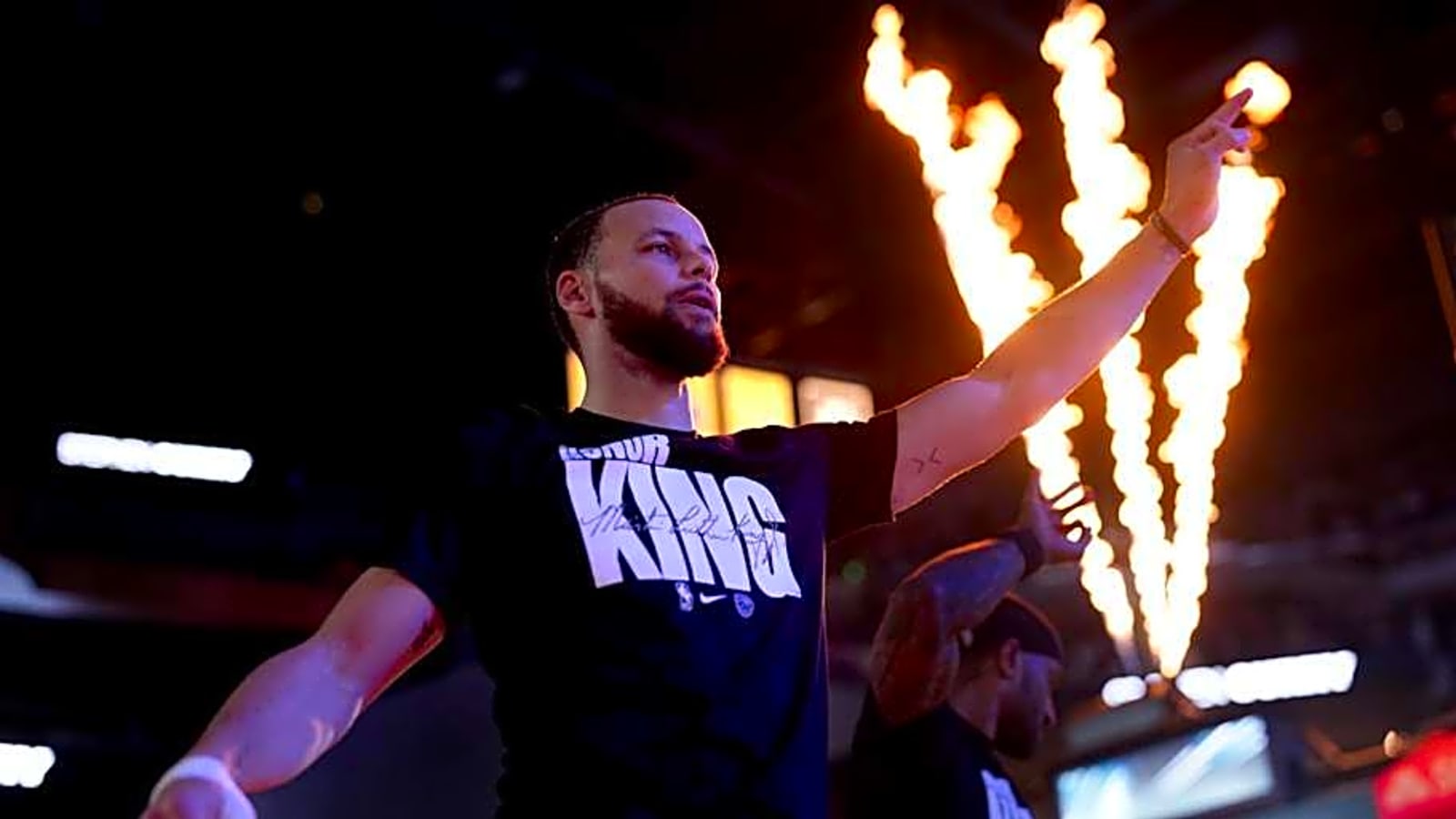 Steph Curry Announces Heartfelt Off-Court News On Monday