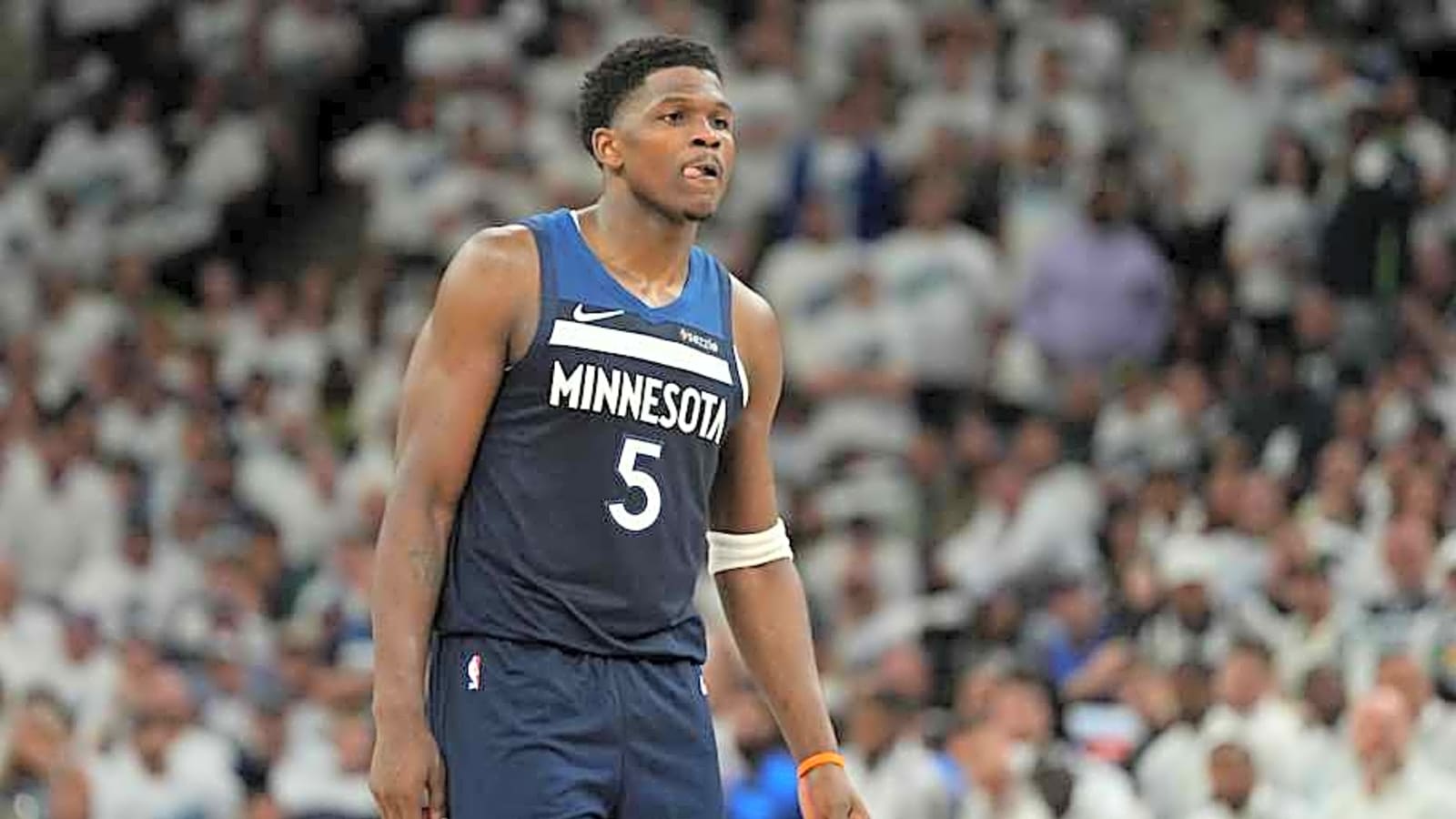 Anthony Edwards&#39; Exchange With Nuggets Fan Goes Viral