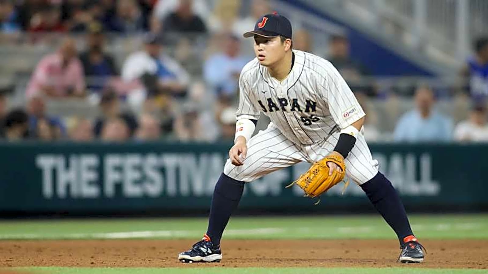 Dodgers Predicted to Land 265-Homer Japanese Slugger in Free Agency