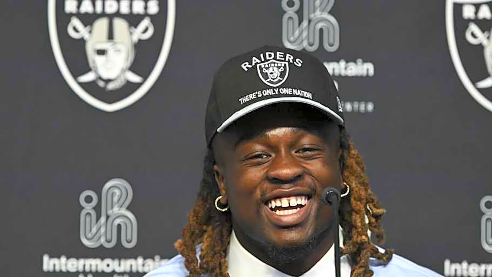  Raiders&#39; Ashton Jeanty Selects His Jersey Number