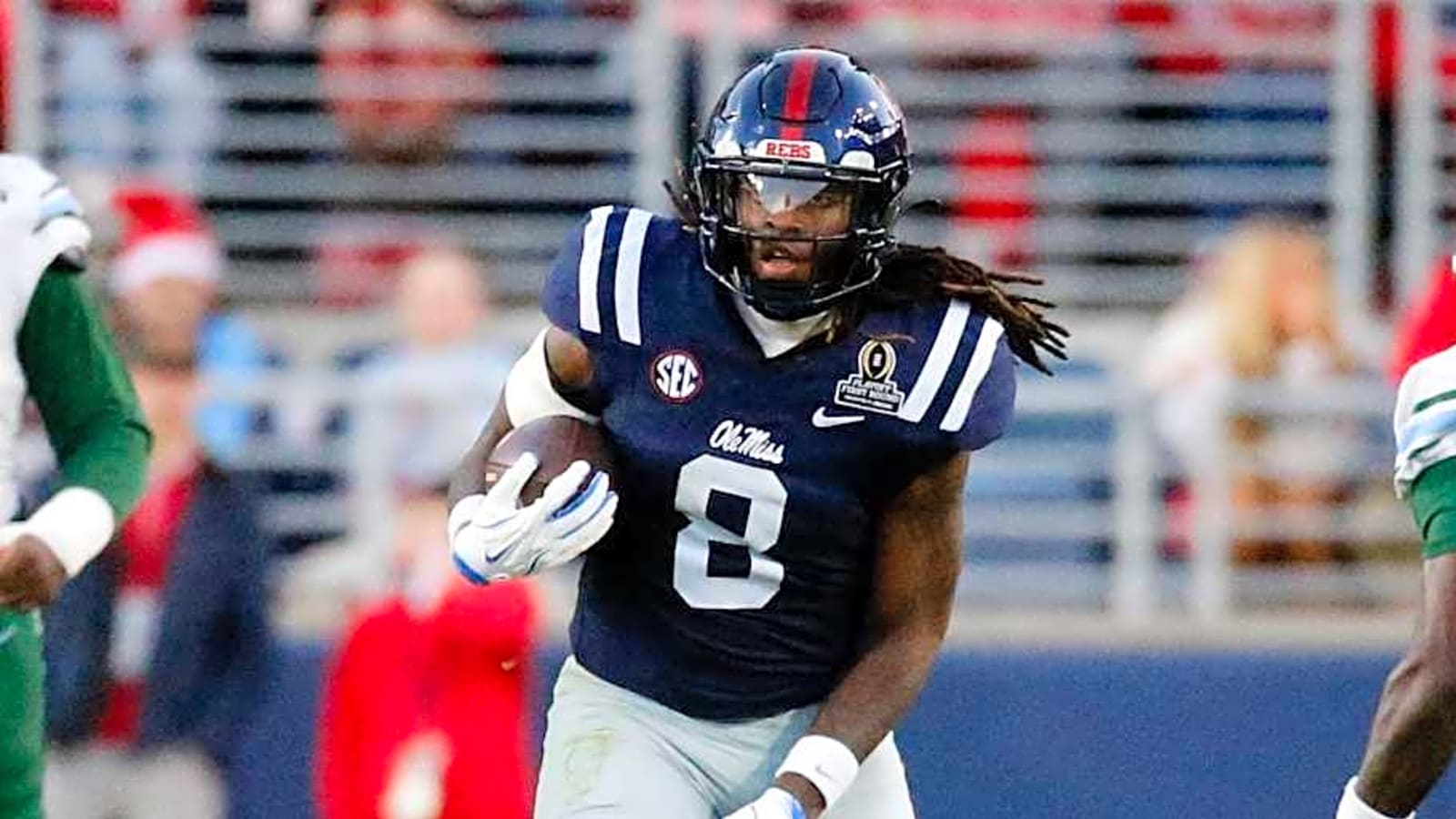 One Patriots TE Target for Each Round of NFL Draft