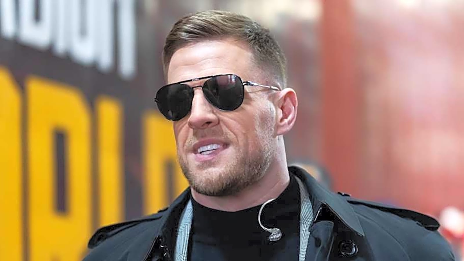 J.J. Watt&#39;s Outfit Goes Viral During Steelers Game