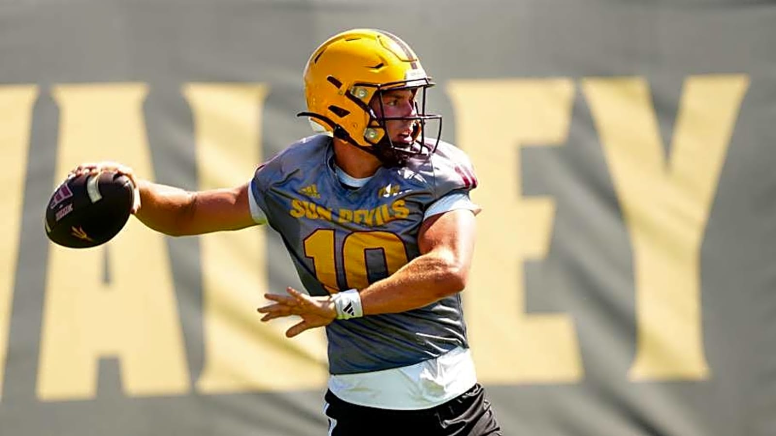 Breaking Down Sam Leavitt&#39;s Friday Media Availability