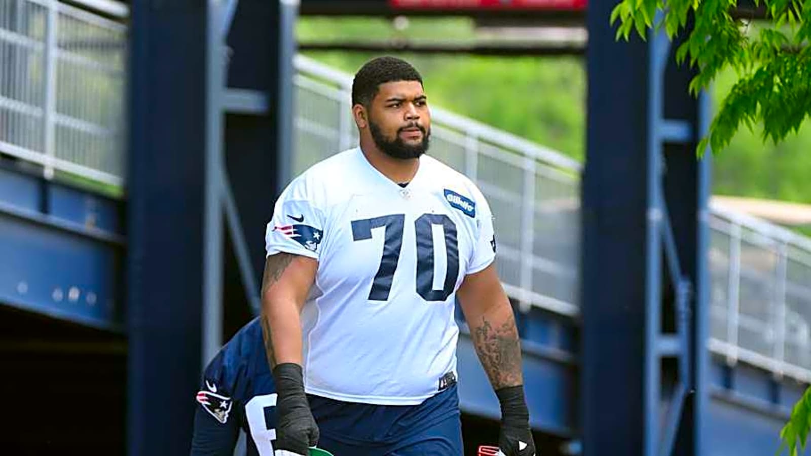 Former Mizzou OT Signs with New England Patriots: The Buzz