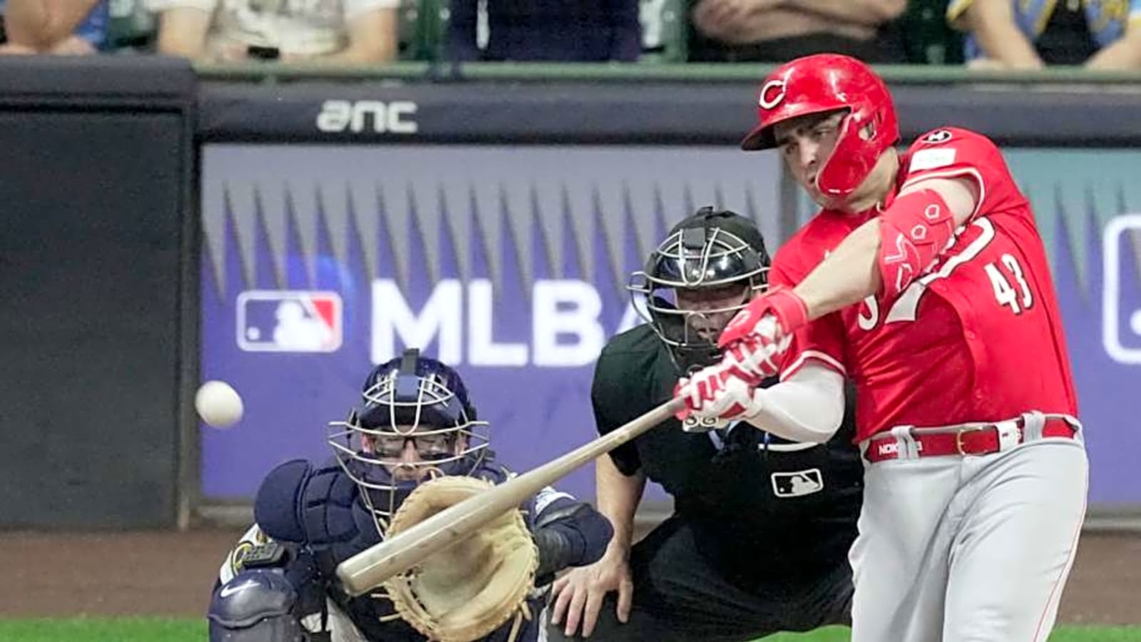 Reds Use Six-Run Third Inning To Stay in Driver&#39;s Seat For Playoff Spot