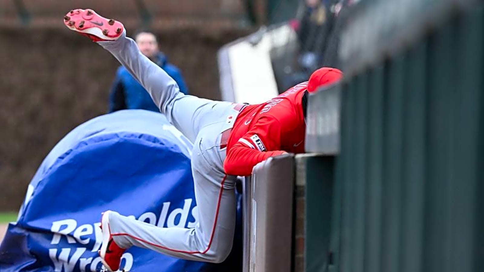 Angels' 11-Year MLB Veteran Elects Free Agency