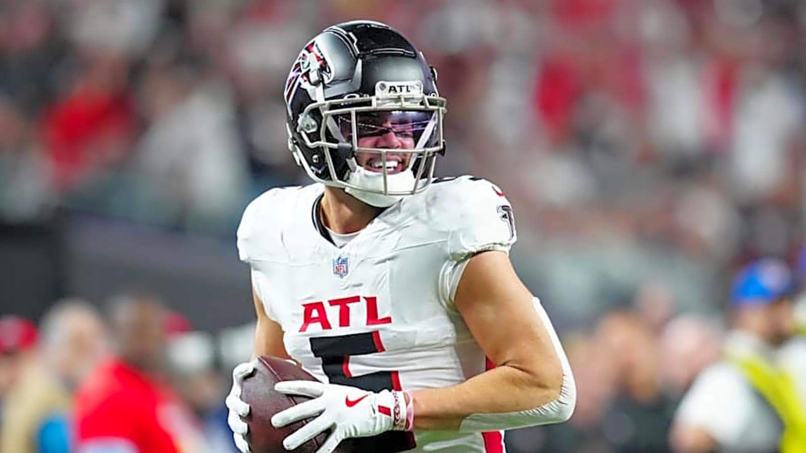 Atlanta Falcons&#39; Drake London Delivers Huge Surprise To High School Alma Mater