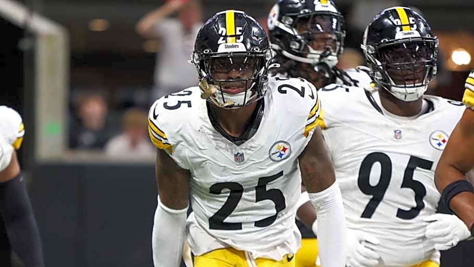 Steelers Expected to Lose Star Defender After Gruesome Injury