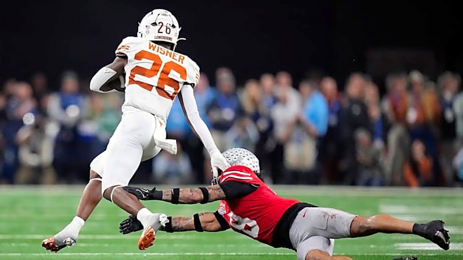 Texas Longhorns Five-Star RB Commit Sets Visit With Miami Hurricanes