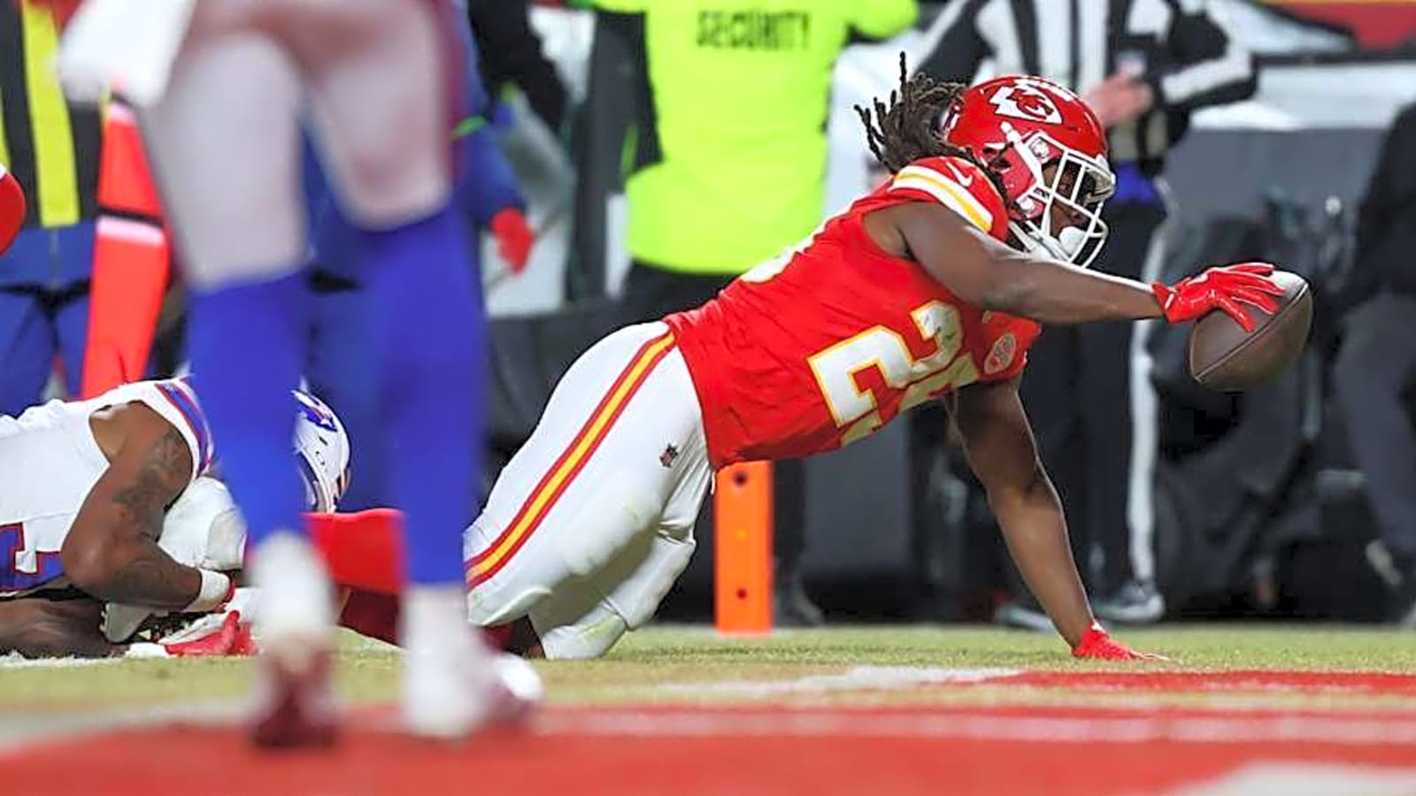 Buzzer-Beater: Hunt Details Fateful September Text to Chiefs