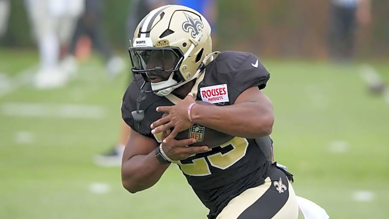 Saints send former Chiefs first-round pick packing with latest roster cut